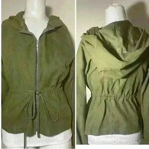 🧥 EUC Beautiful Olive Green Hoodie Jacket